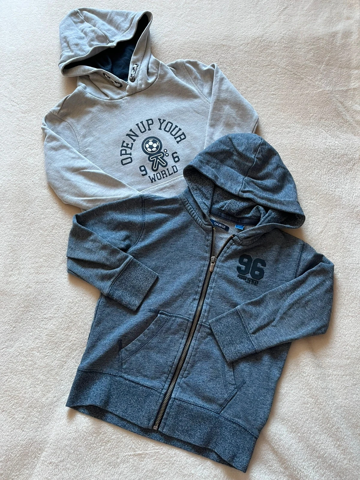 lot de 2 sweats à capuche okaidi 5 ans – confort et style au top 👕🔥